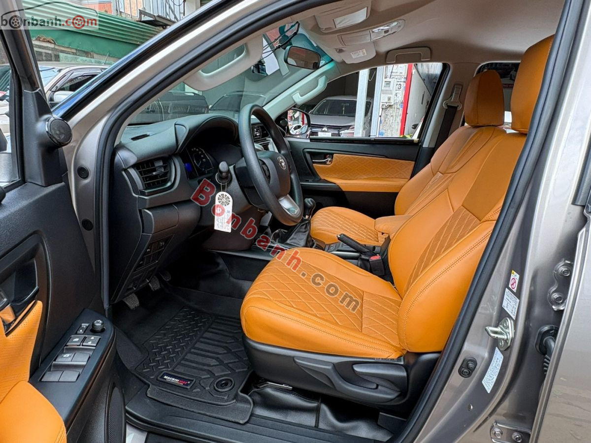 Bán ô tô Toyota Fortuner 2.4G 4x2 MT - 2020 - xe cũ