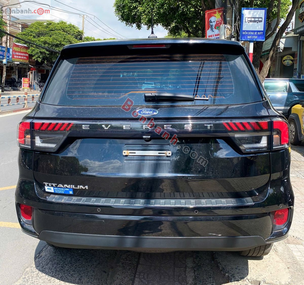 Bán ô tô Ford Everest Titanium 2.0L 4x2 AT - 2024 - xe cũ