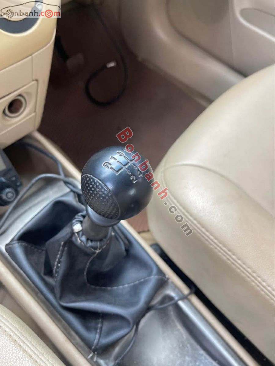 Bán ô tô Chevrolet Aveo LT 1.5 MT - 2013 - xe cũ