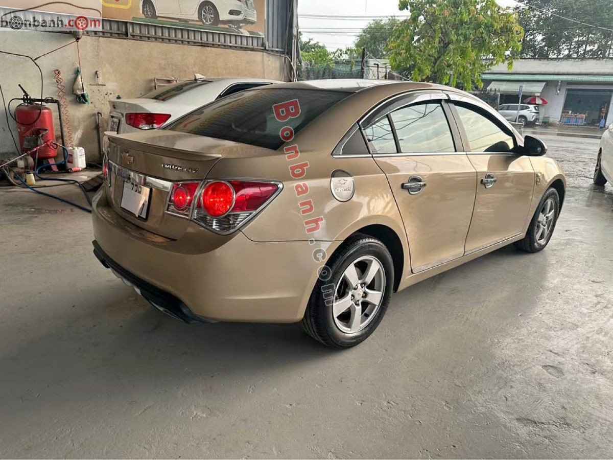 Bán ô tô Chevrolet Cruze LTZ 1.8 AT - 2010 - xe cũ