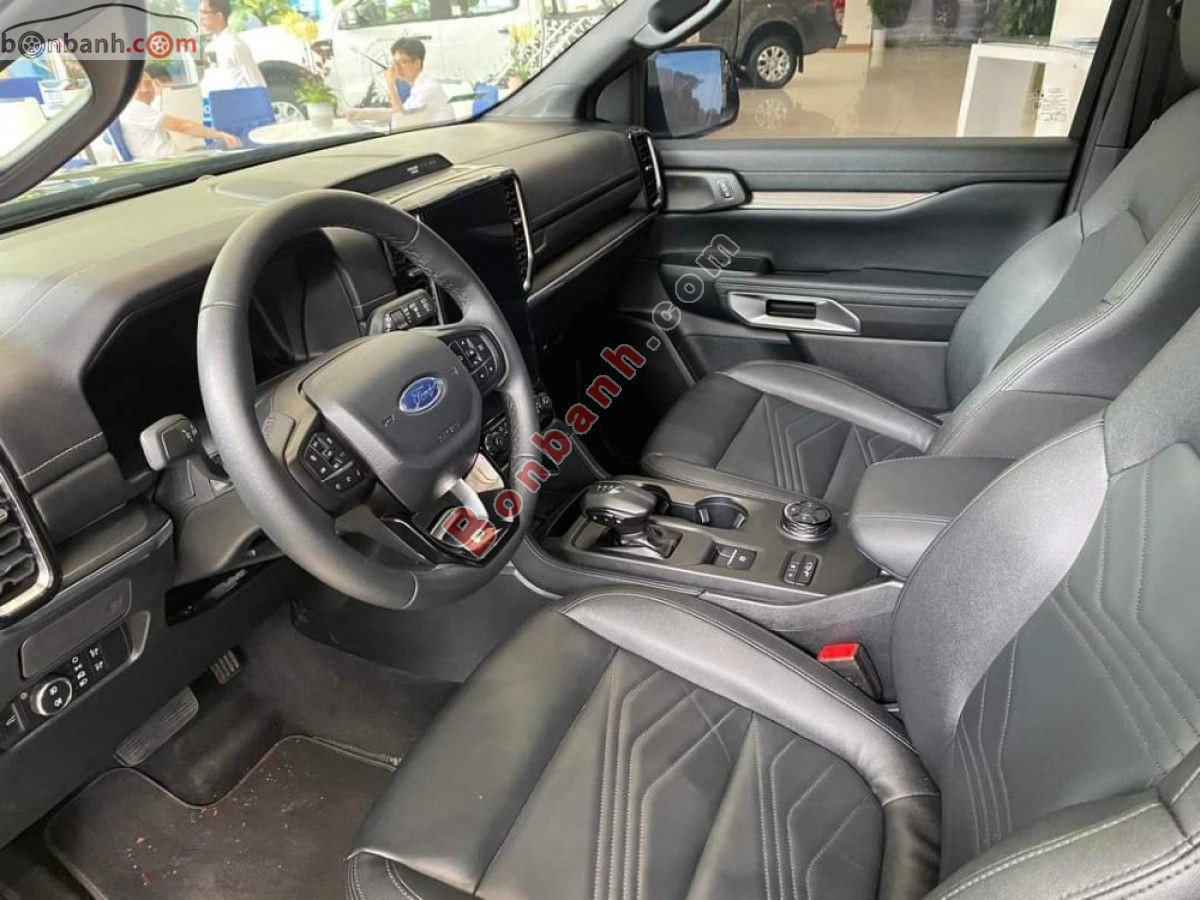 Bán ô tô Ford Everest Titanium Plus 2.0L 4x4 AT - 2026 - xe mới