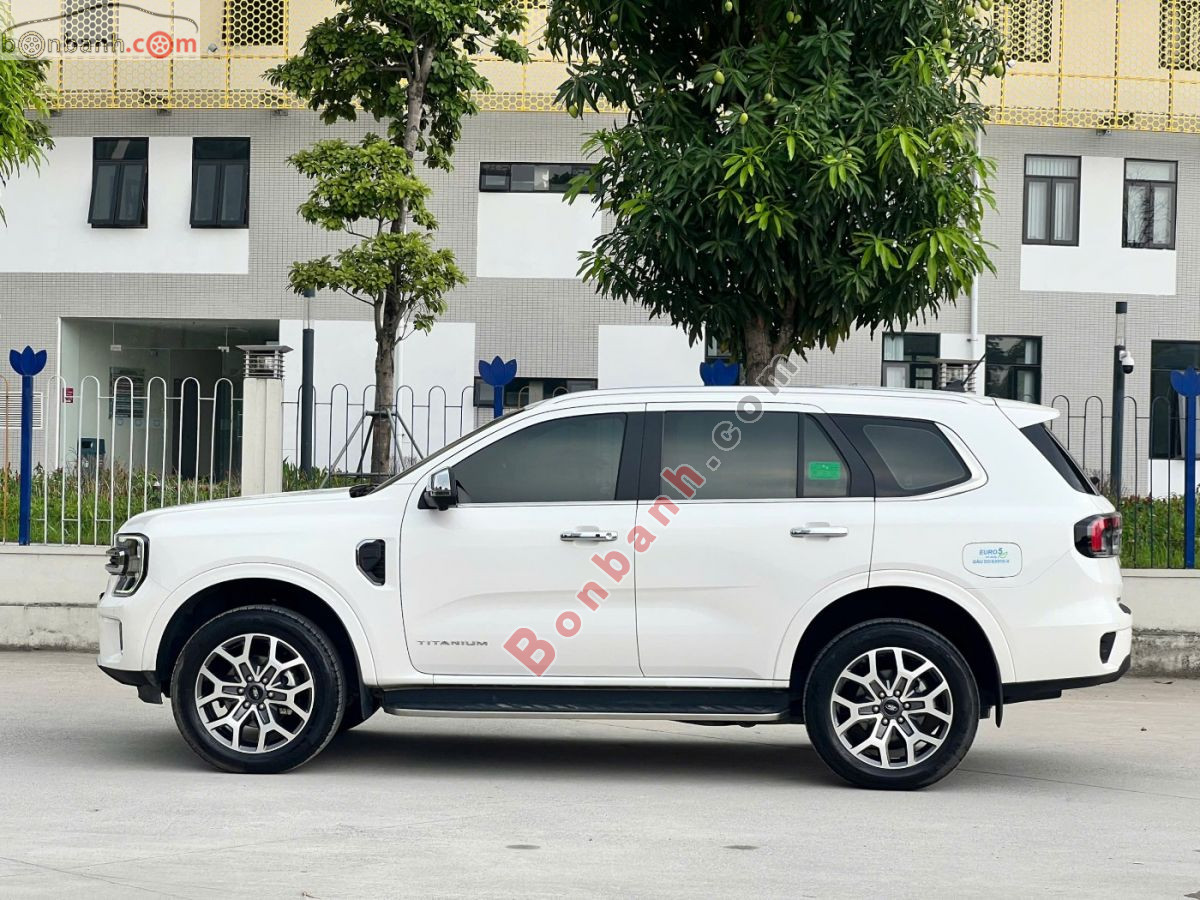Bán ô tô Ford Everest Titanium Plus 2.0L 4x4 AT - 2025 - xe cũ