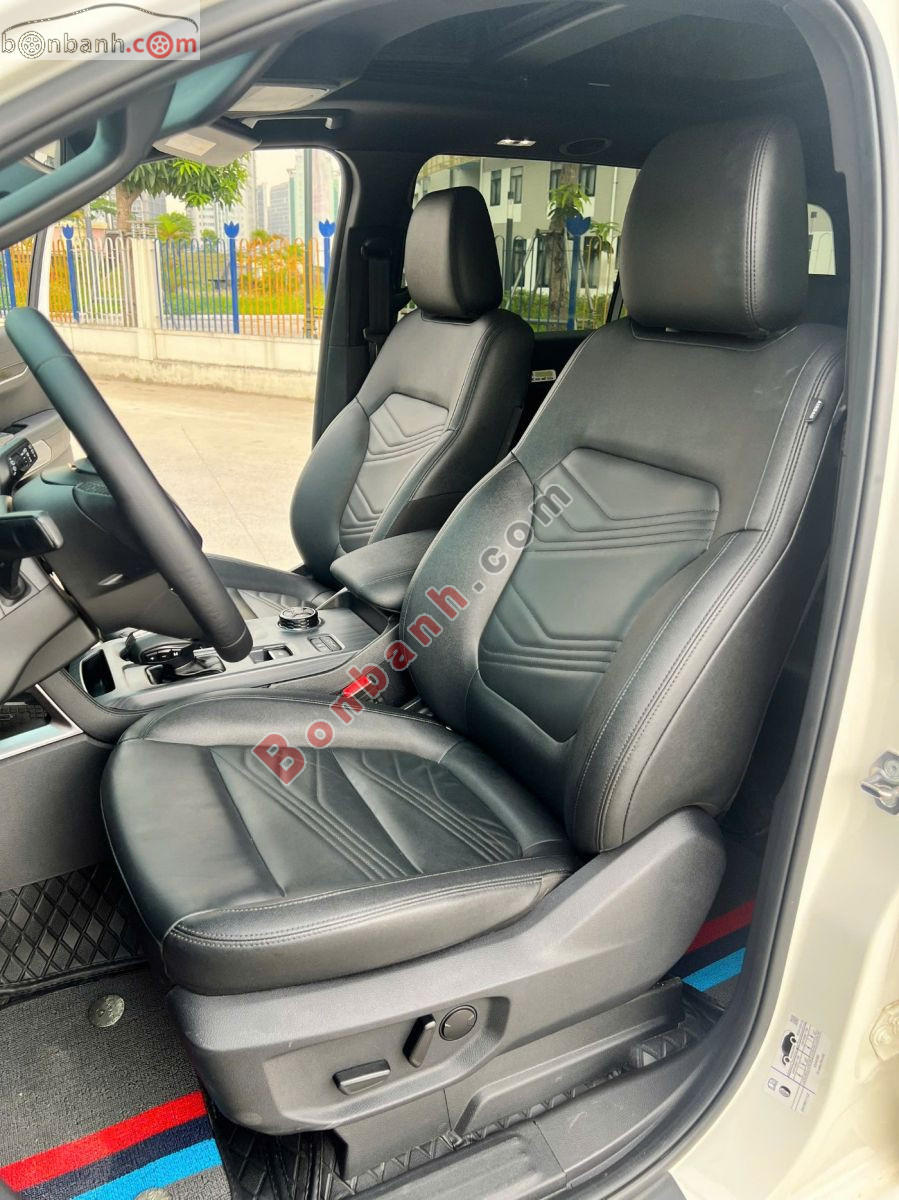 Bán ô tô Ford Everest Titanium Plus 2.0L 4x4 AT - 2025 - xe cũ