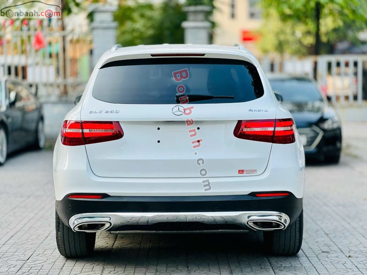 Bán ô tô Mercedes Benz GLC 250 4Matic - 2017 - xe cũ