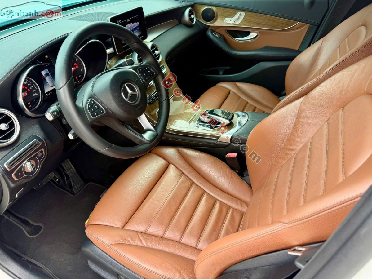 Bán ô tô Mercedes Benz GLC 250 4Matic - 2017 - xe cũ
