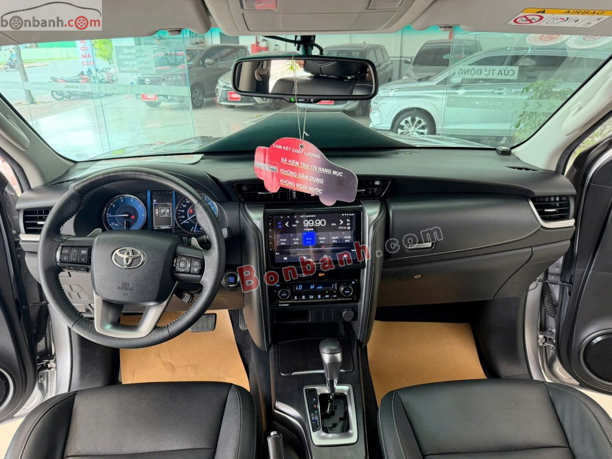 Bán ô tô Toyota Fortuner 2.4G 4x2 AT Legender - 2021 - xe cũ