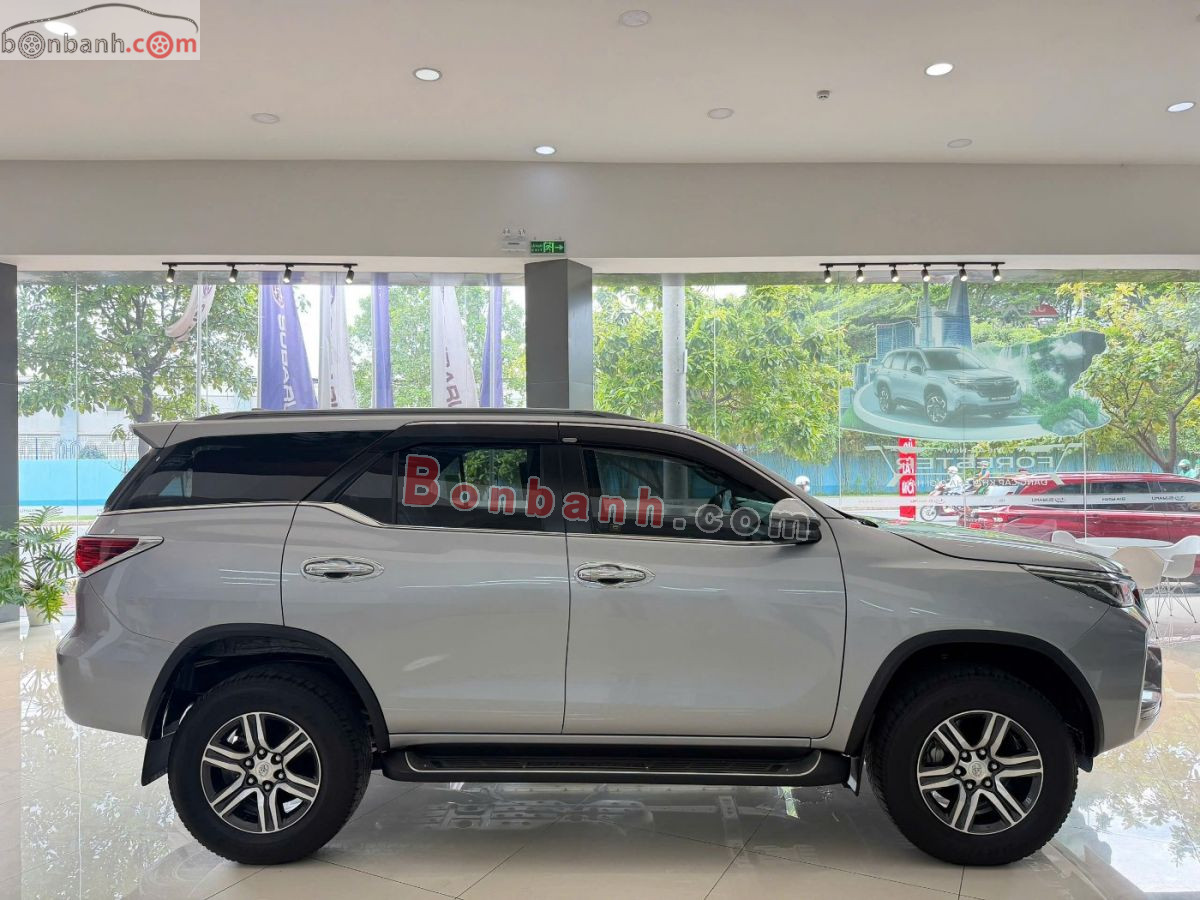 Bán ô tô Toyota Fortuner 2.4G 4x2 AT Legender - 2021 - xe cũ