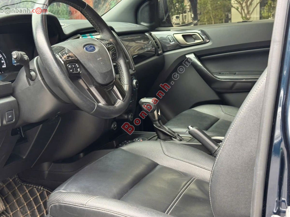 Bán ô tô Ford Everest Titanium 2.0L 4x4 AT - 2022 - xe cũ