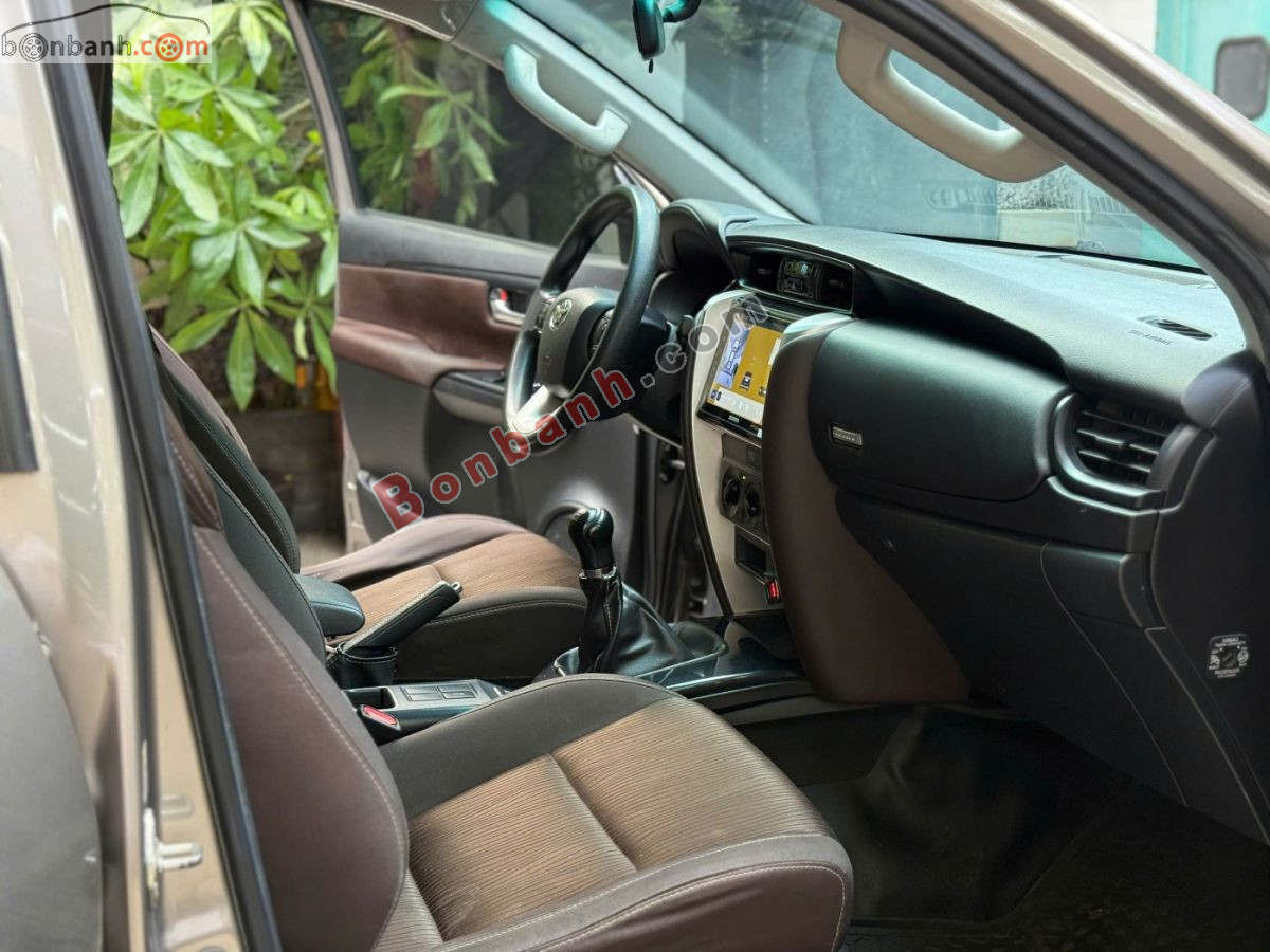 Bán ô tô Toyota Fortuner 2.4G 4x2 MT - 2020 - xe cũ