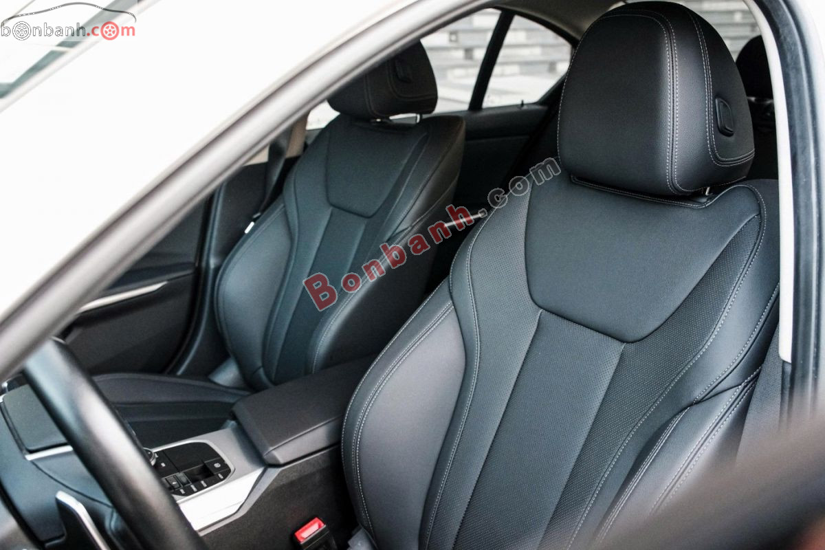 Bán ô tô BMW 3 Series 320i Sport Line - 2024 - xe cũ