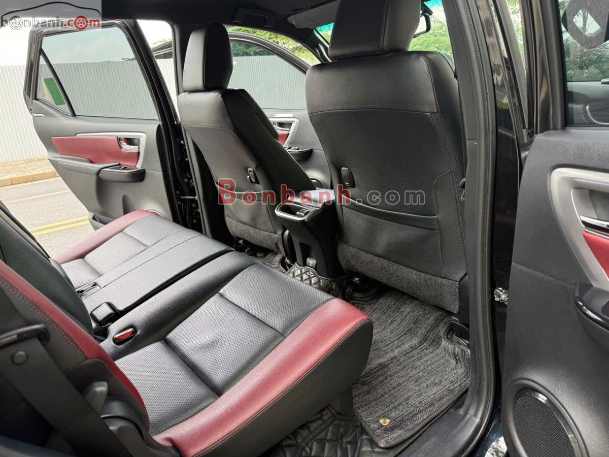 Bán ô tô Toyota Fortuner Legender 2.4L 4x2 AT - 2024 - xe cũ
