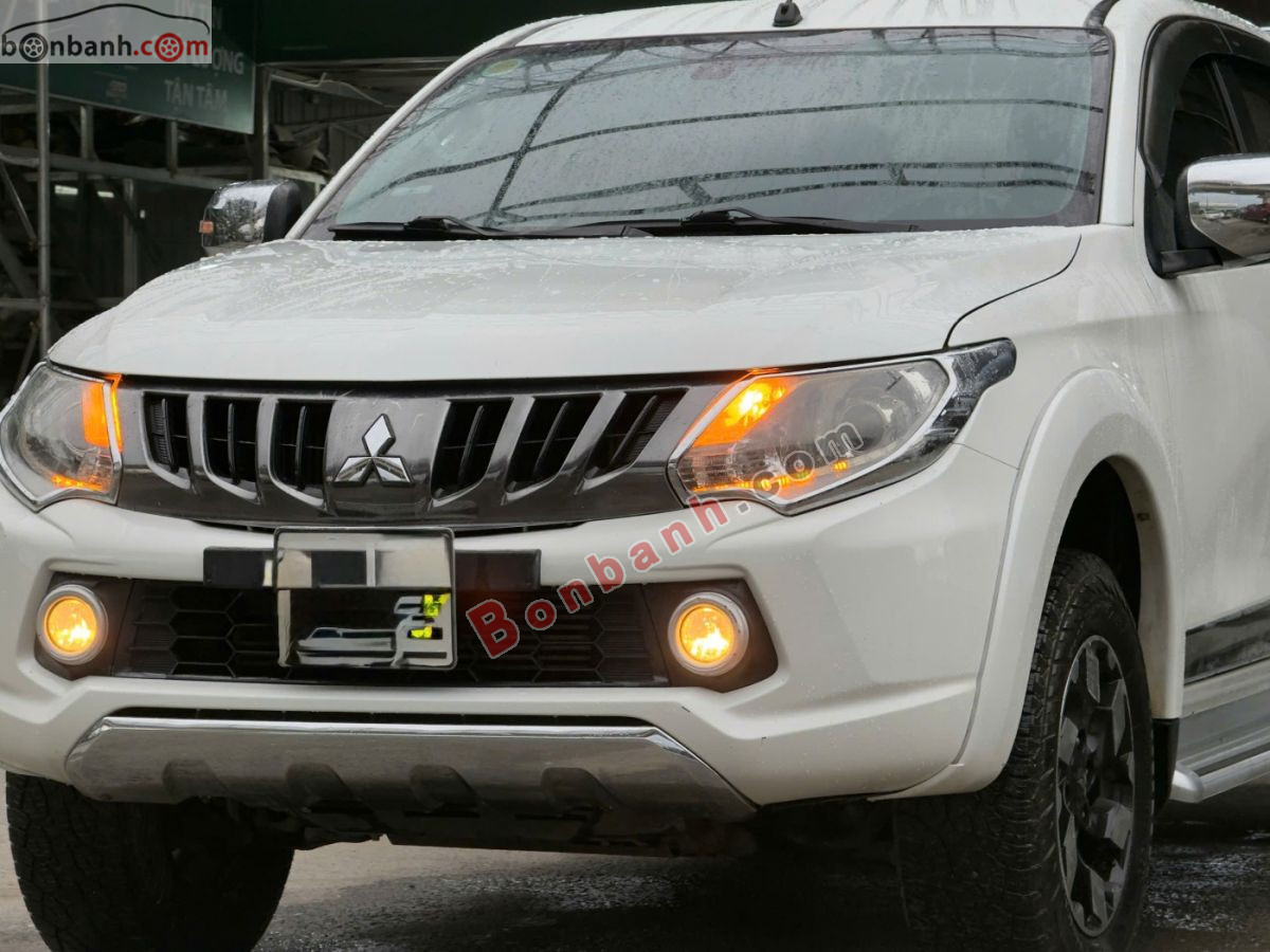 Bán ô tô Mitsubishi Triton 4x4 AT Mivec - 2017 - xe cũ