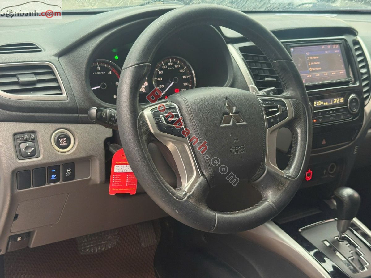 Bán ô tô Mitsubishi Triton 4x4 AT Mivec - 2017 - xe cũ