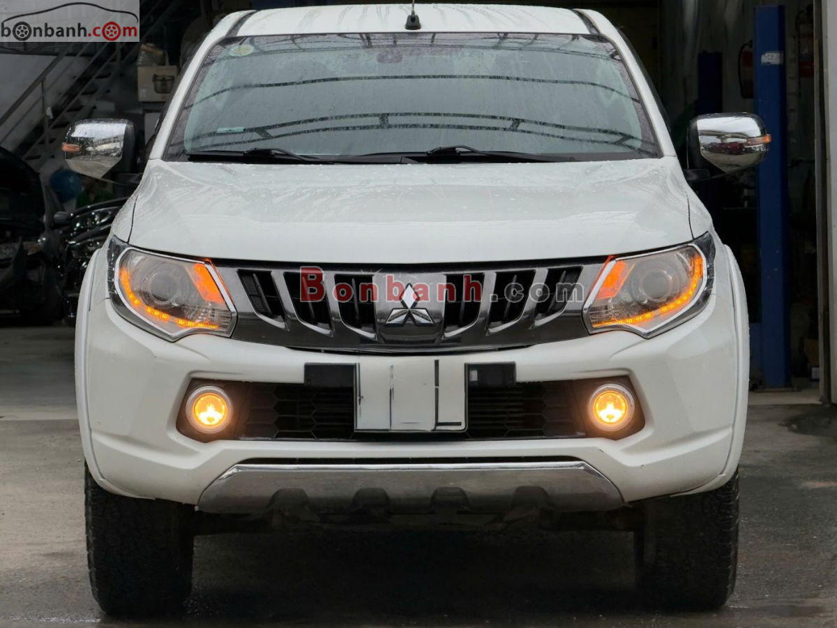 Bán ô tô Mitsubishi Triton 4x4 AT Mivec - 2017 - xe cũ