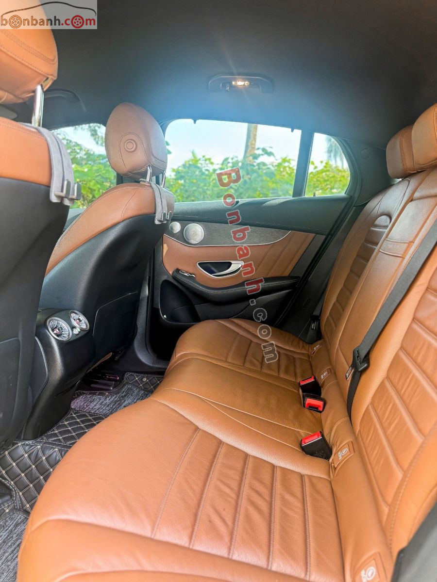 Bán ô tô Mercedes Benz GLC 300 4Matic Coupe - 2021 - xe cũ