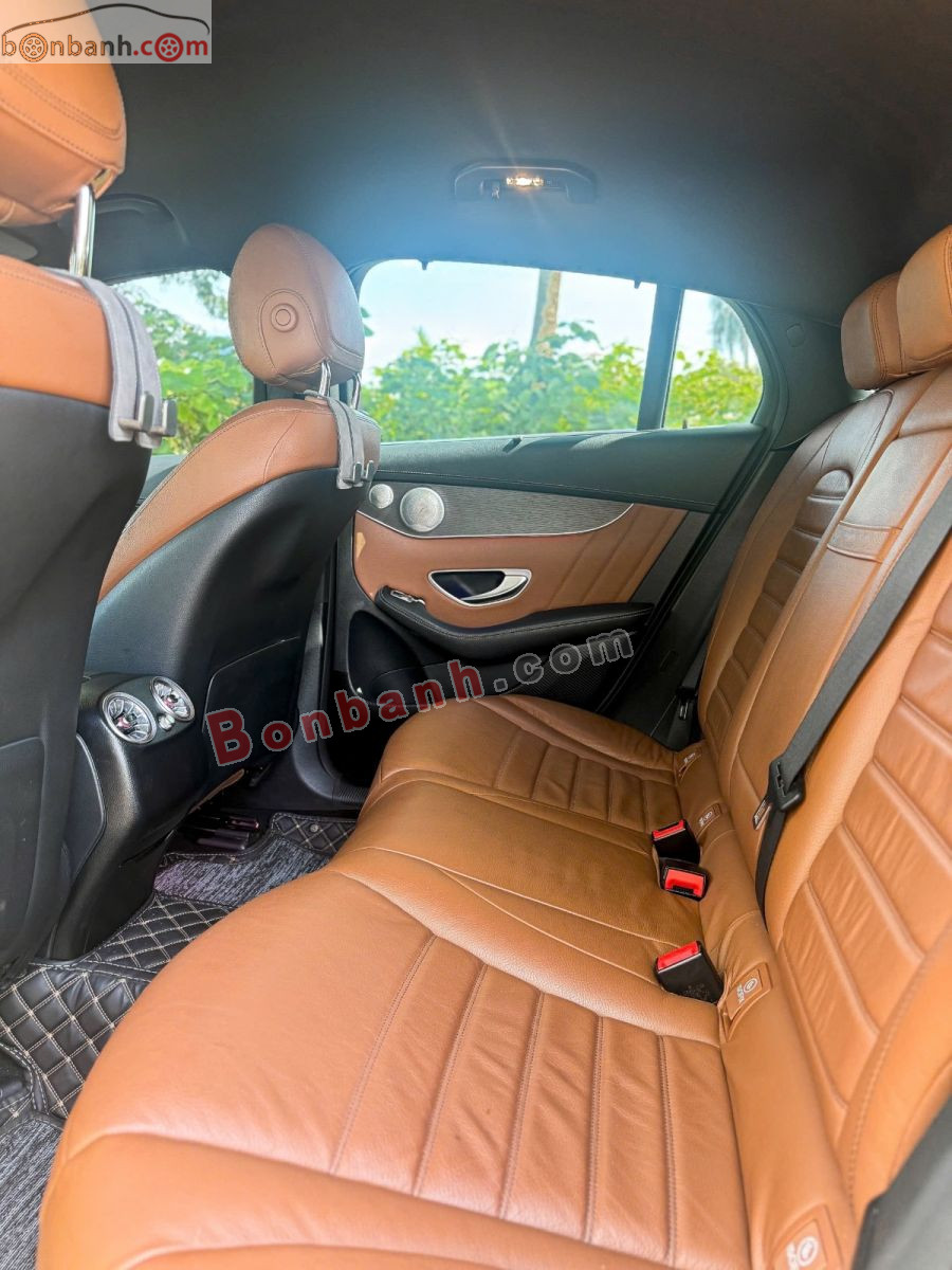 Bán ô tô Mercedes Benz GLC 300 4Matic Coupe - 2021 - xe cũ