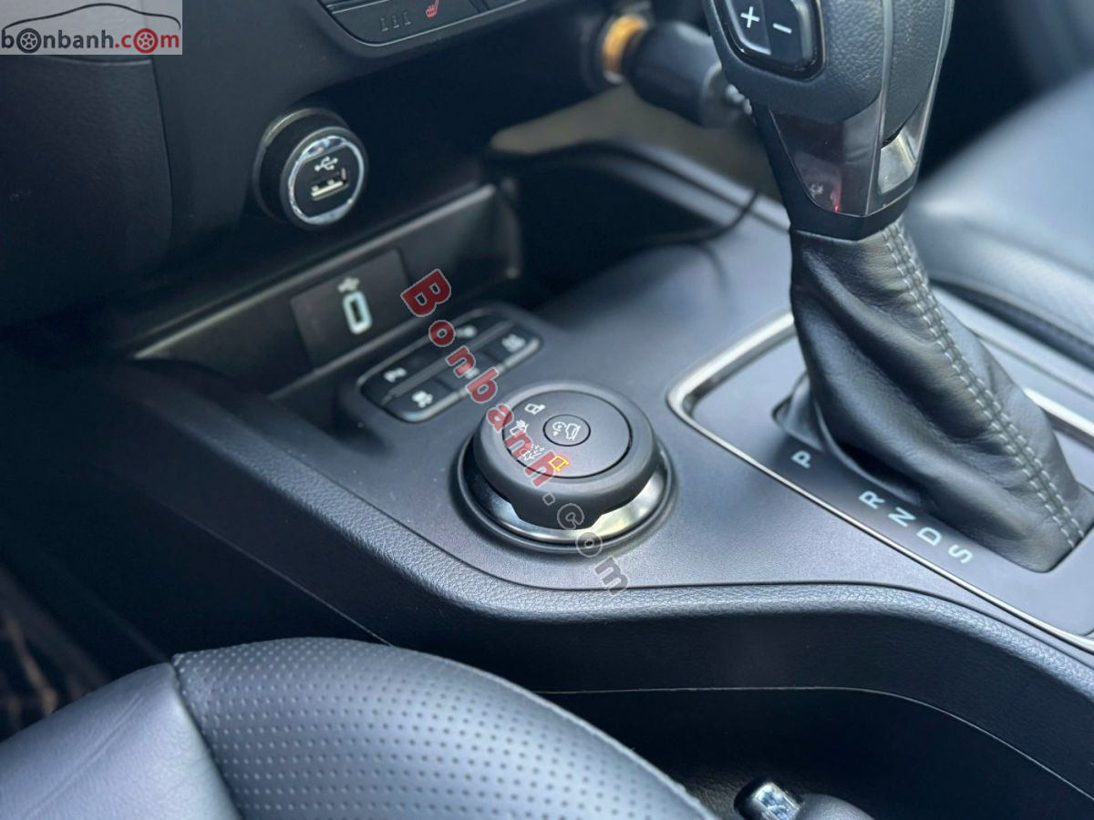 Bán ô tô Ford Everest Titanium 2.0L 4x4 AT - 2019 - xe cũ