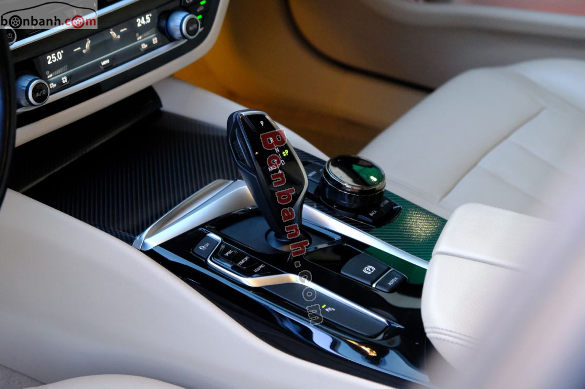 Bán ô tô BMW 5 Series 520i - 2018 - xe cũ