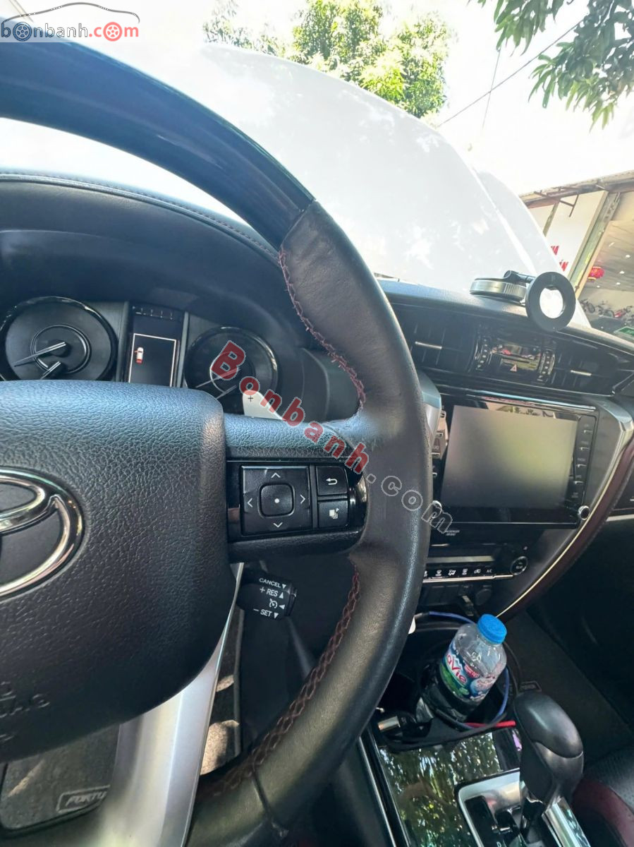 Bán ô tô Toyota Fortuner 2.4G 4x2 AT Legender - 2021 - xe cũ