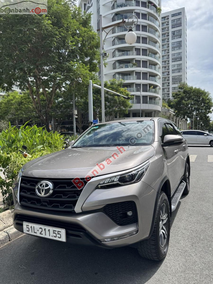 Bán ô tô Toyota Fortuner 2.4L 4x2 MT - 2022 - xe cũ