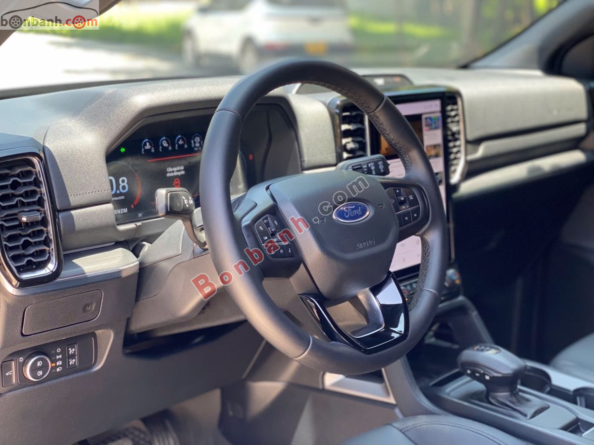 Bán ô tô Ford Everest Titanium Plus 2.0L 4x4 AT - 2025 - xe cũ