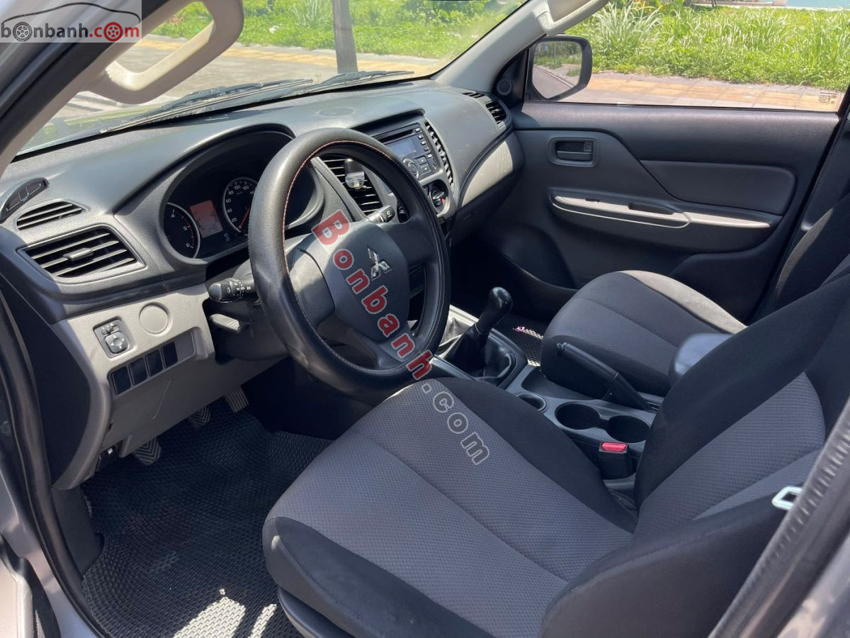 Bán ô tô Mitsubishi Triton 4x4 MT - 2016 - xe cũ