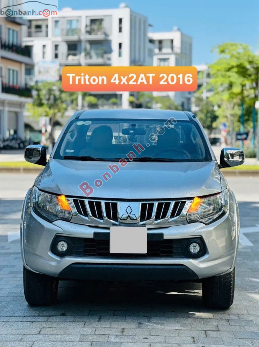 Bán ô tô Mitsubishi Triton 4x2 AT - 2016 - xe cũ