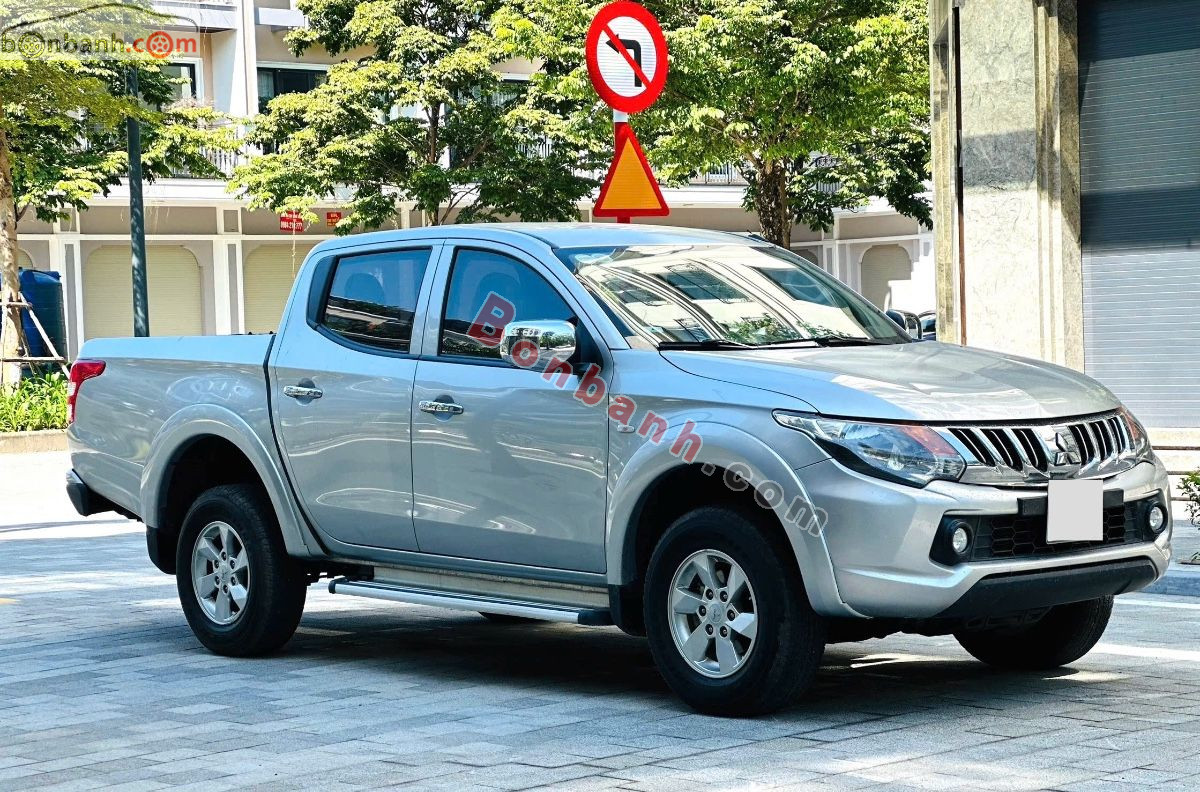 Bán ô tô Mitsubishi Triton 4x2 AT - 2016 - xe cũ