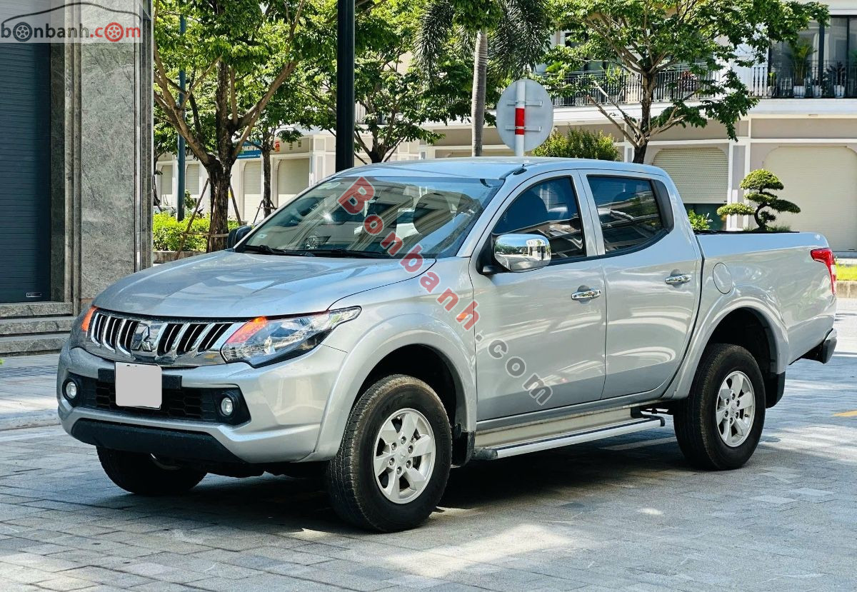 Bán ô tô Mitsubishi Triton 4x2 AT - 2016 - xe cũ