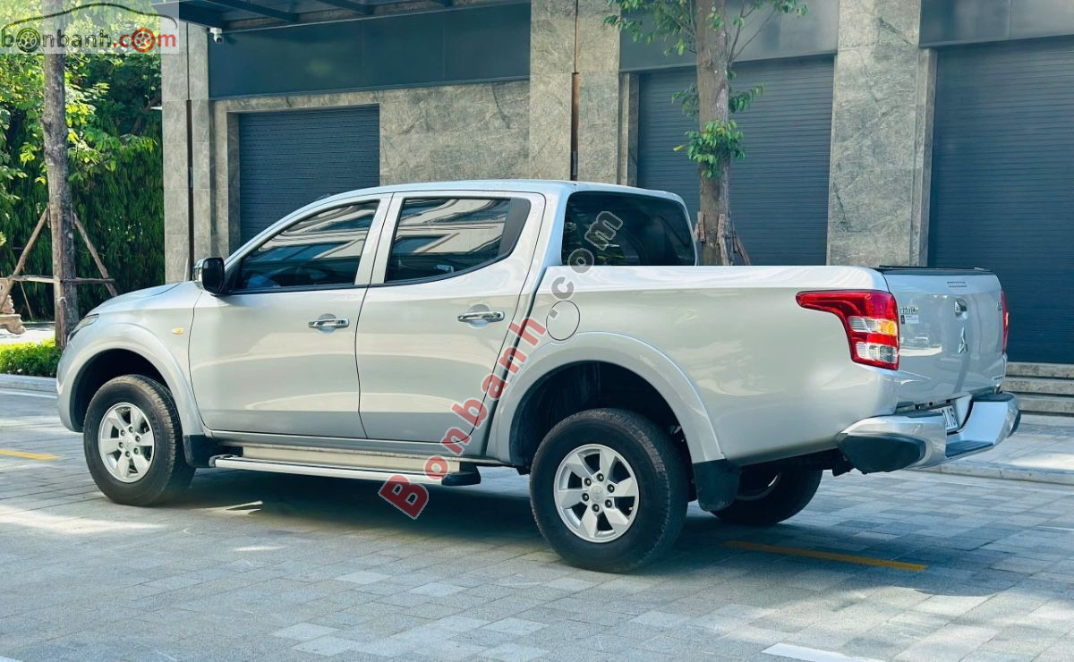 Bán ô tô Mitsubishi Triton 4x2 AT - 2016 - xe cũ