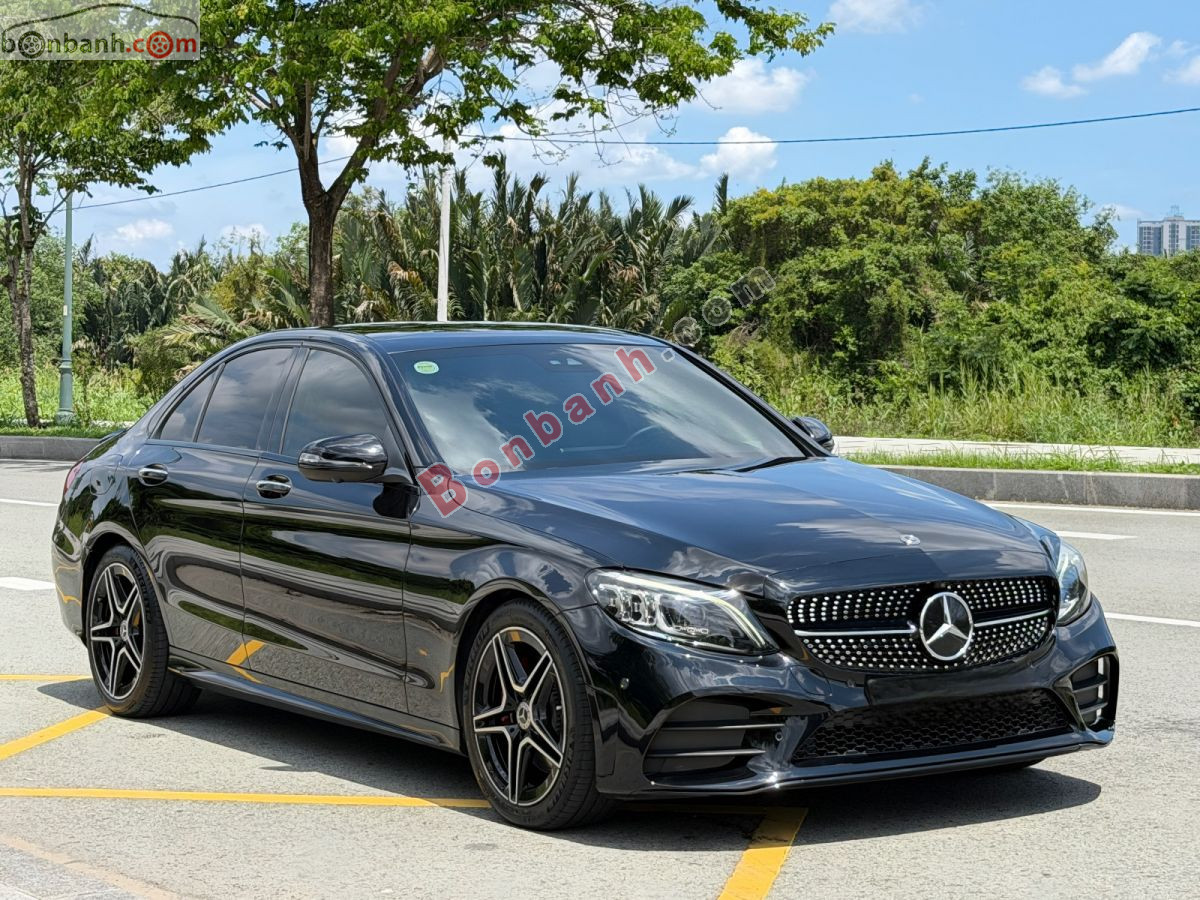 Bán ô tô Mercedes Benz C class C300 AMG - 2021 - xe cũ