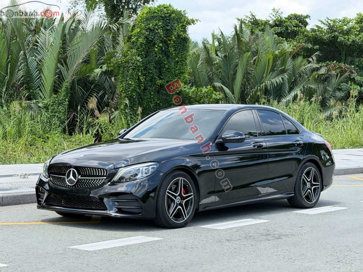 Bán ô tô Mercedes Benz C class C300 AMG - 2021 - xe cũ