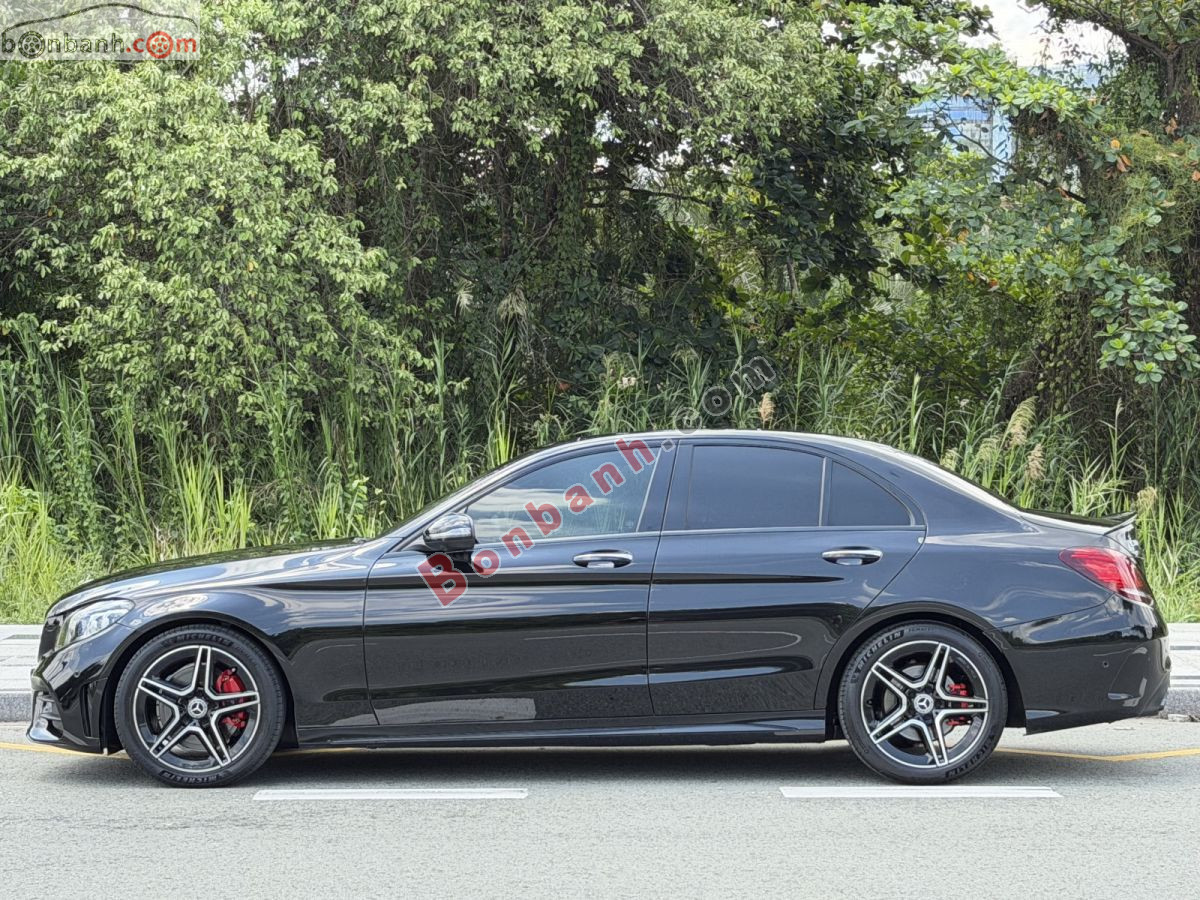 Bán ô tô Mercedes Benz C class C300 AMG - 2021 - xe cũ