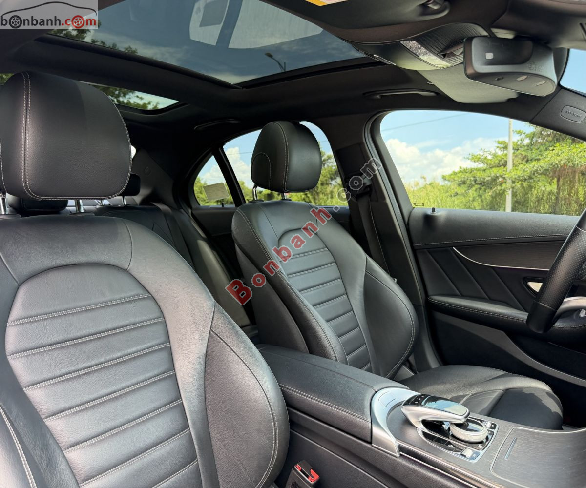 Bán ô tô Mercedes Benz C class C300 AMG - 2021 - xe cũ