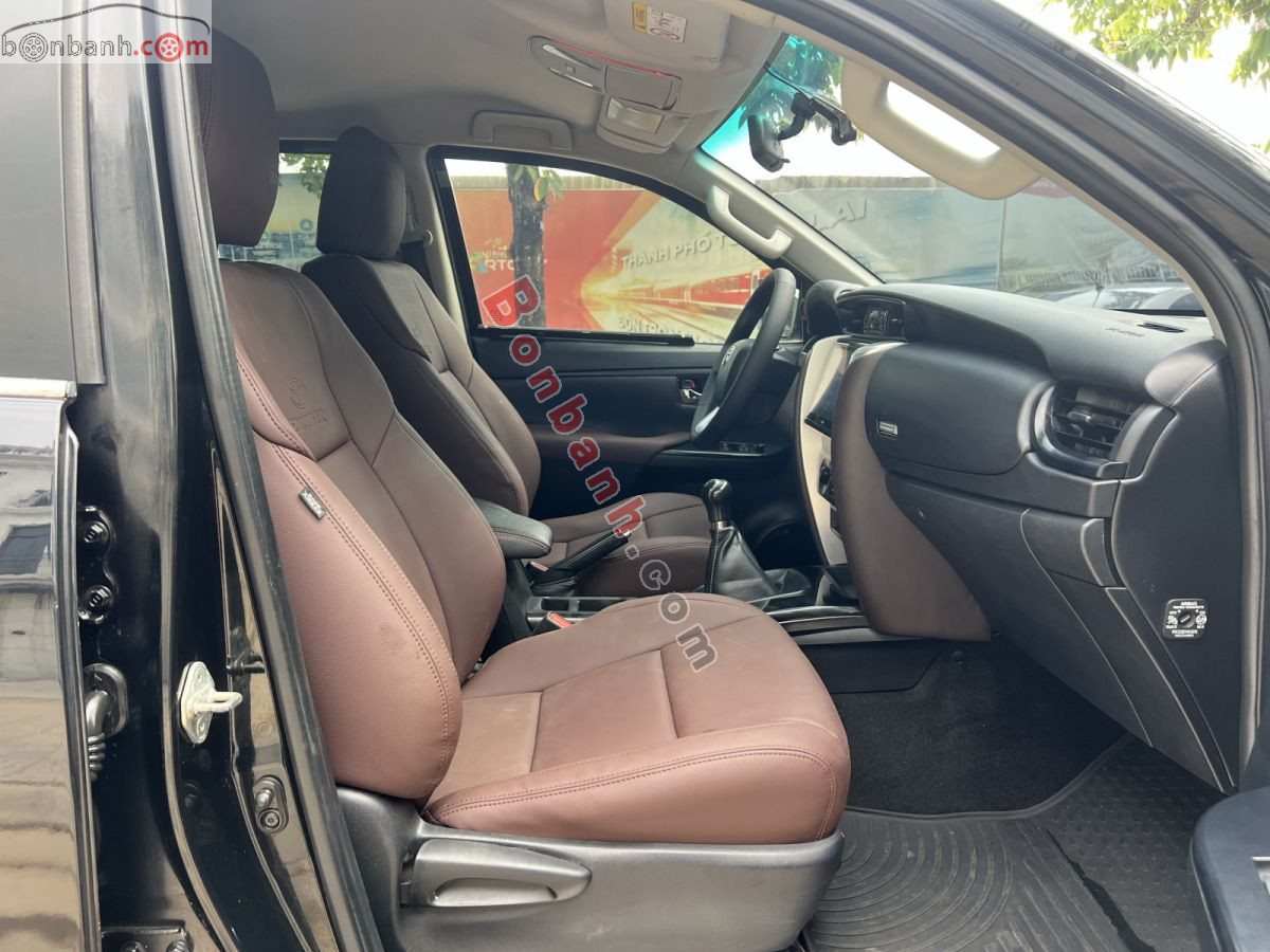 Bán ô tô Toyota Fortuner 2.4G 4x2 MT - 2017 - xe cũ