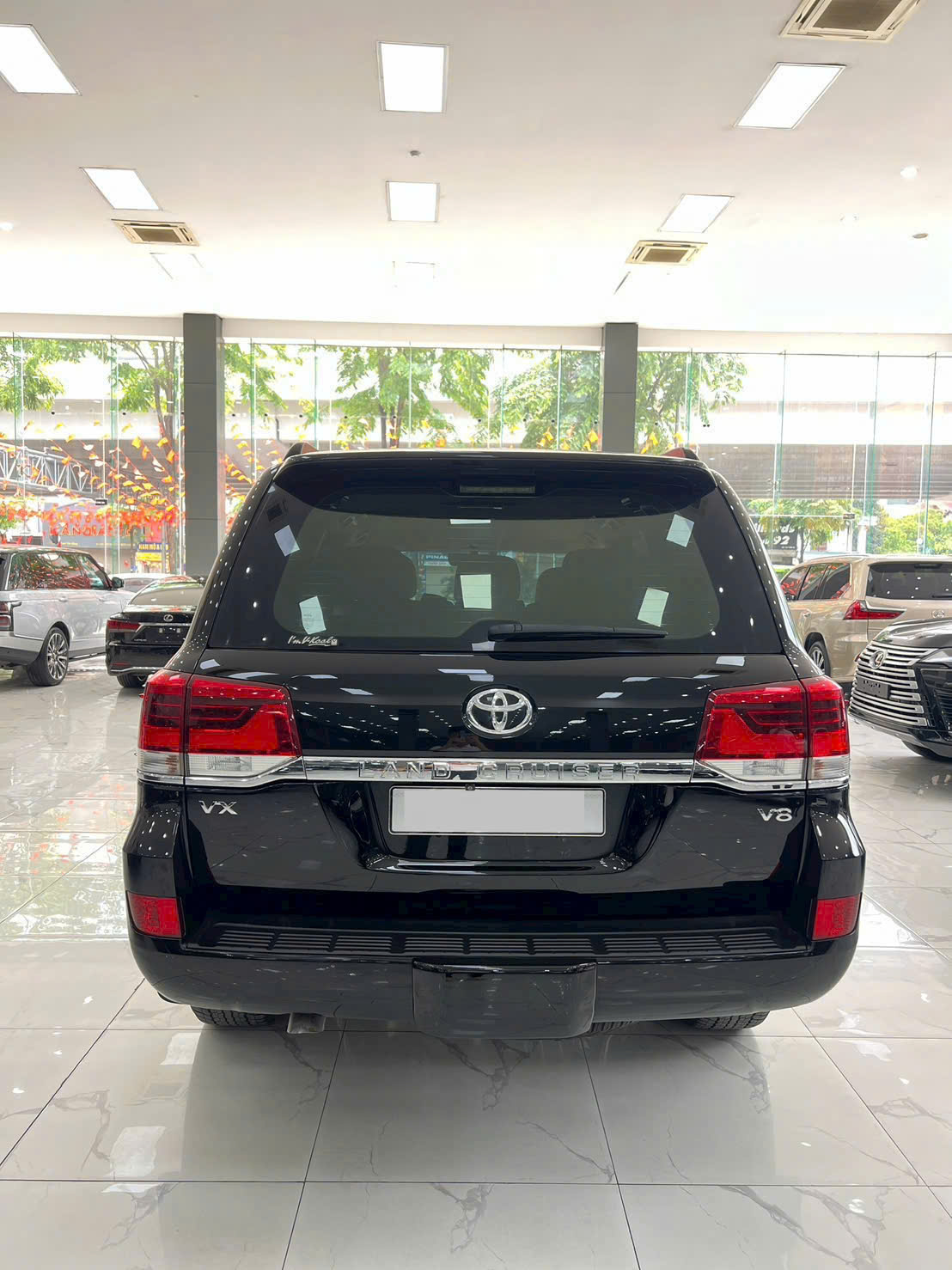 Bán Toyota Land Cruiser VX sản xuất 2016 Một chủ từ mới.Xe rất đẹp