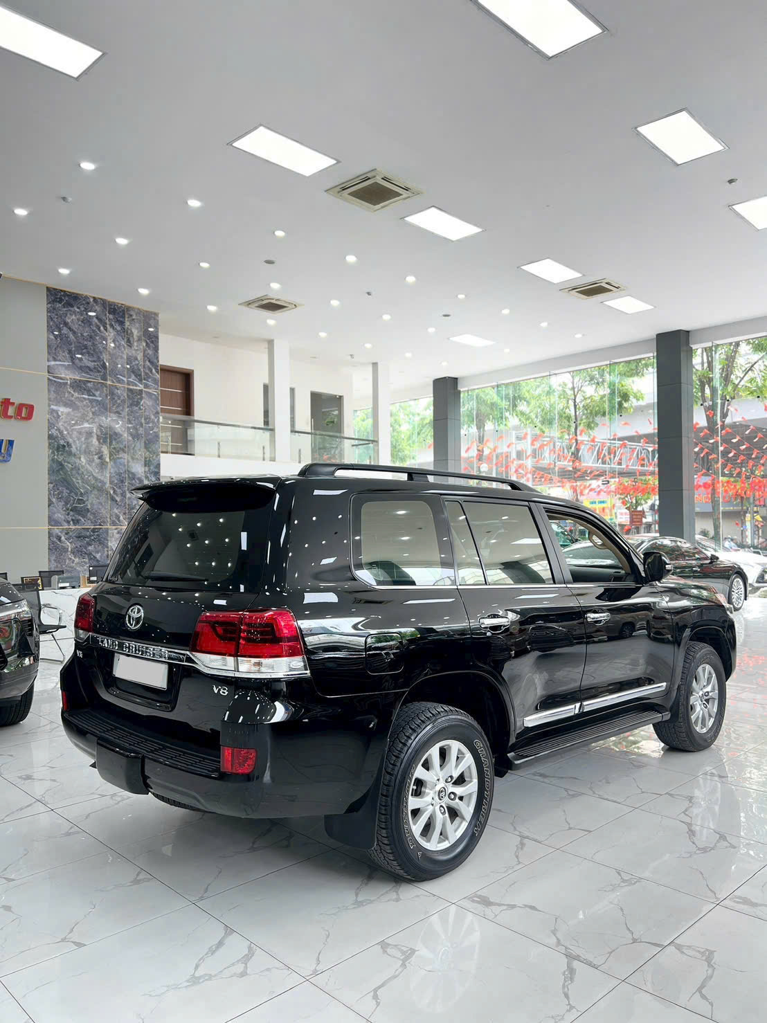 Bán Toyota Land Cruiser VX sản xuất 2016 Một chủ từ mới.Xe rất đẹp