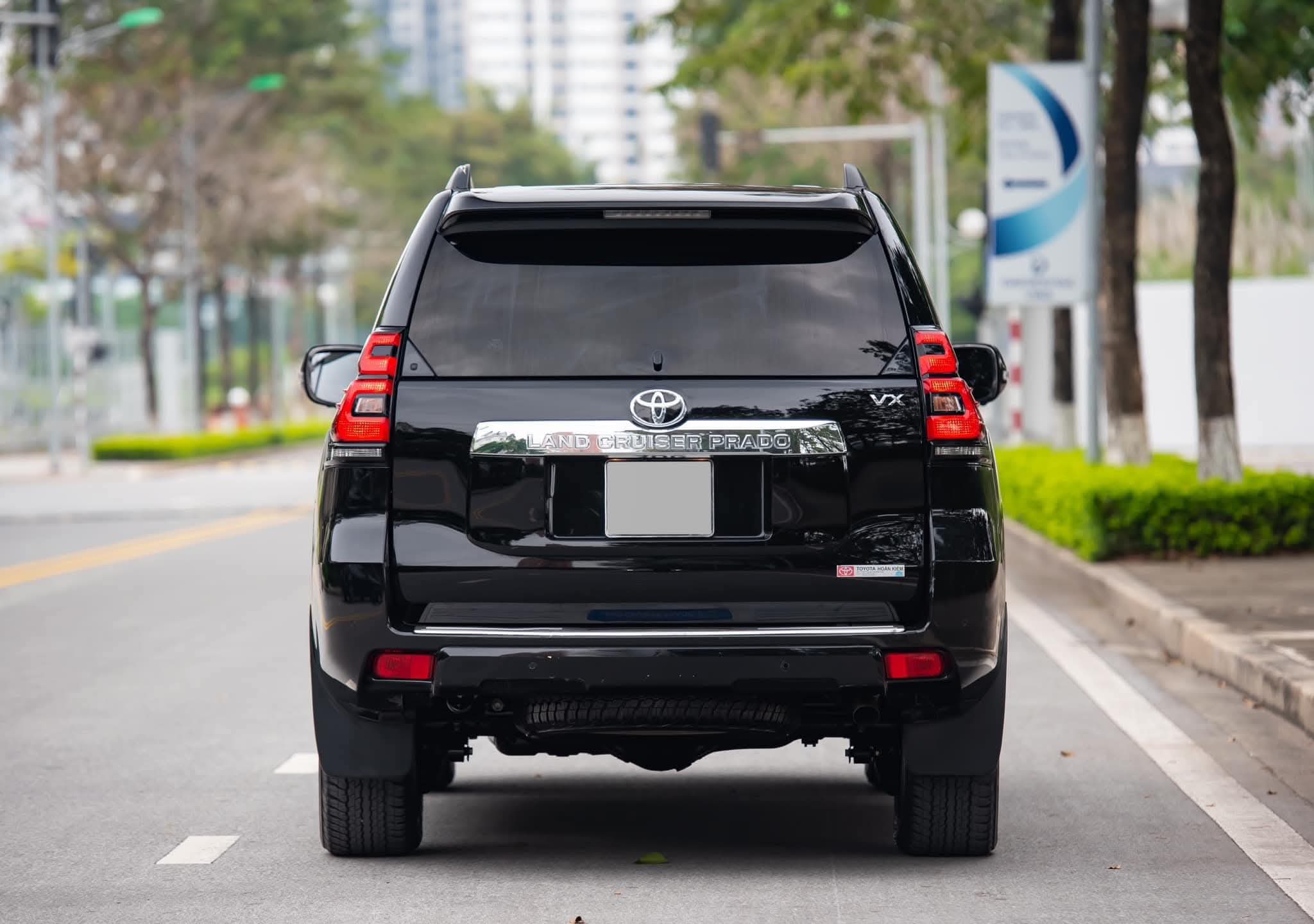 Toyota Prado VX năm sản xuất 2021, màu đen, nhập khẩu, giá chỉ 2.15 tỉ