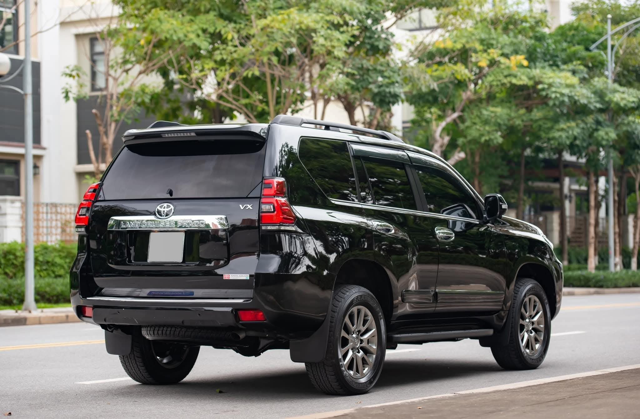 Toyota Prado VX năm sản xuất 2021, màu đen, nhập khẩu, giá chỉ 2.15 tỉ