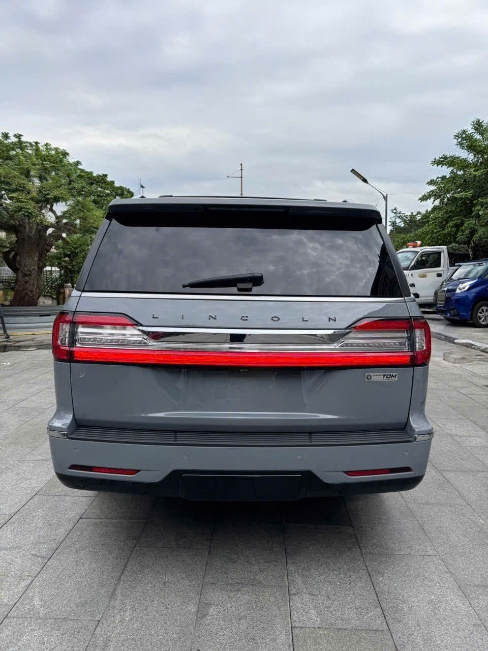 Bán ô tô Lincoln Navigator Balck Label  năm sản xuất 2021, màu xanh lam, nhập khẩu
