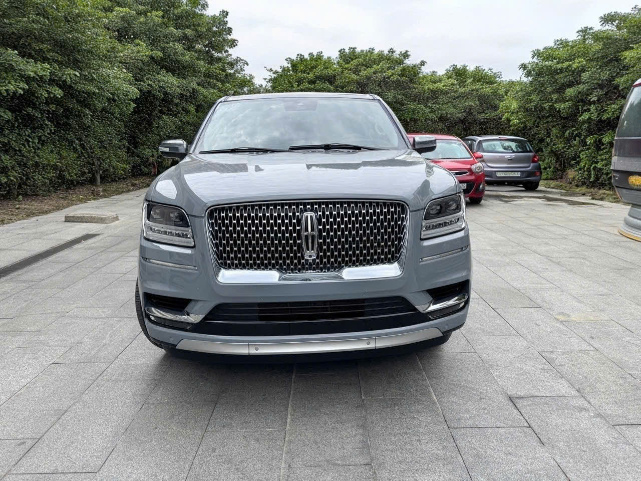 Bán ô tô Lincoln Navigator Balck Label  năm sản xuất 2021, màu xanh lam, nhập khẩu