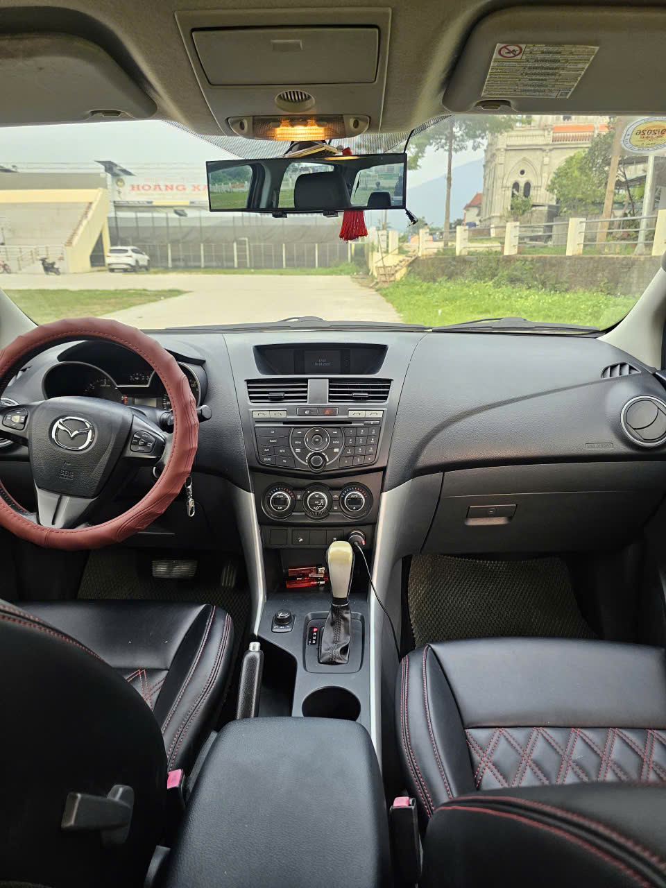 Bán Xe Bán Tải 2 Cầu 4x4 – Giá Chỉ 300tr