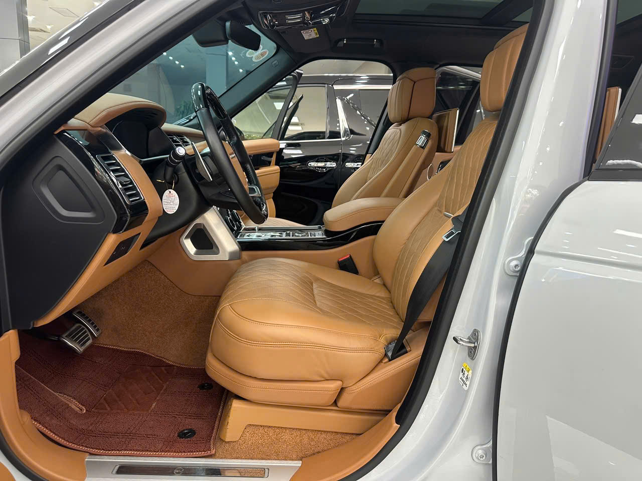 Bán xe LandRover Range Rover SV Autobiography  sản xuất 2021 còn 7.xxx