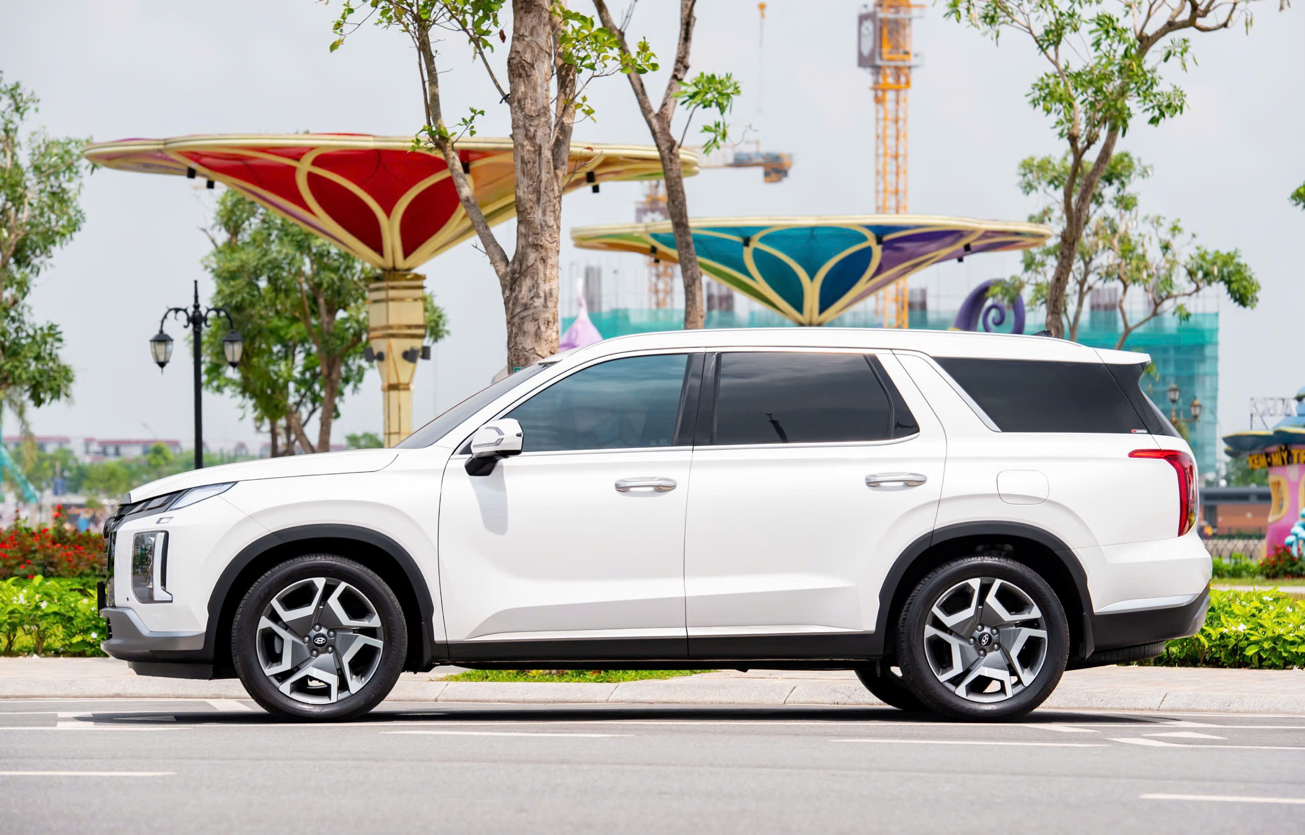 Bán ô tô Hyundai Palisade Prestige năm 2024, màu trắng