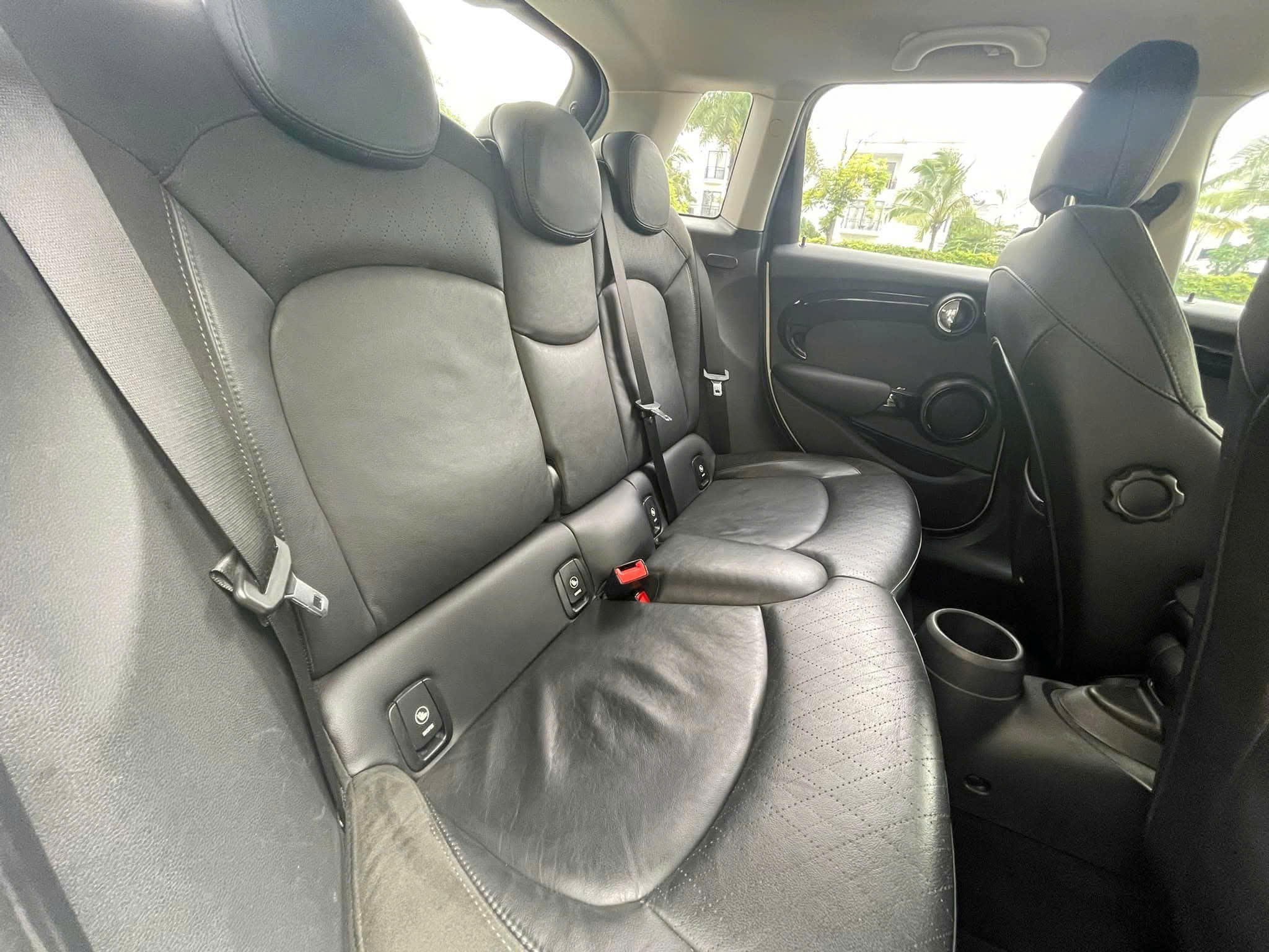 Bán Mini Cooper S năm 2016, màu kem (be), xe nhập, 699 triệu