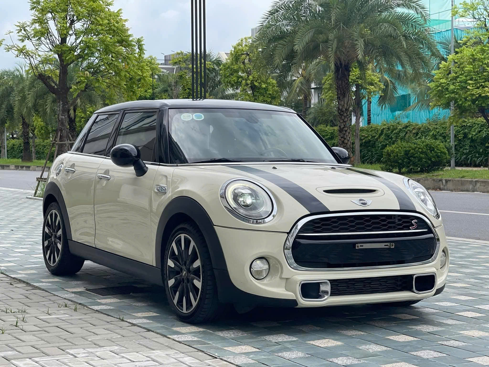 Bán Mini Cooper S năm 2016, màu kem (be), xe nhập, 699 triệu