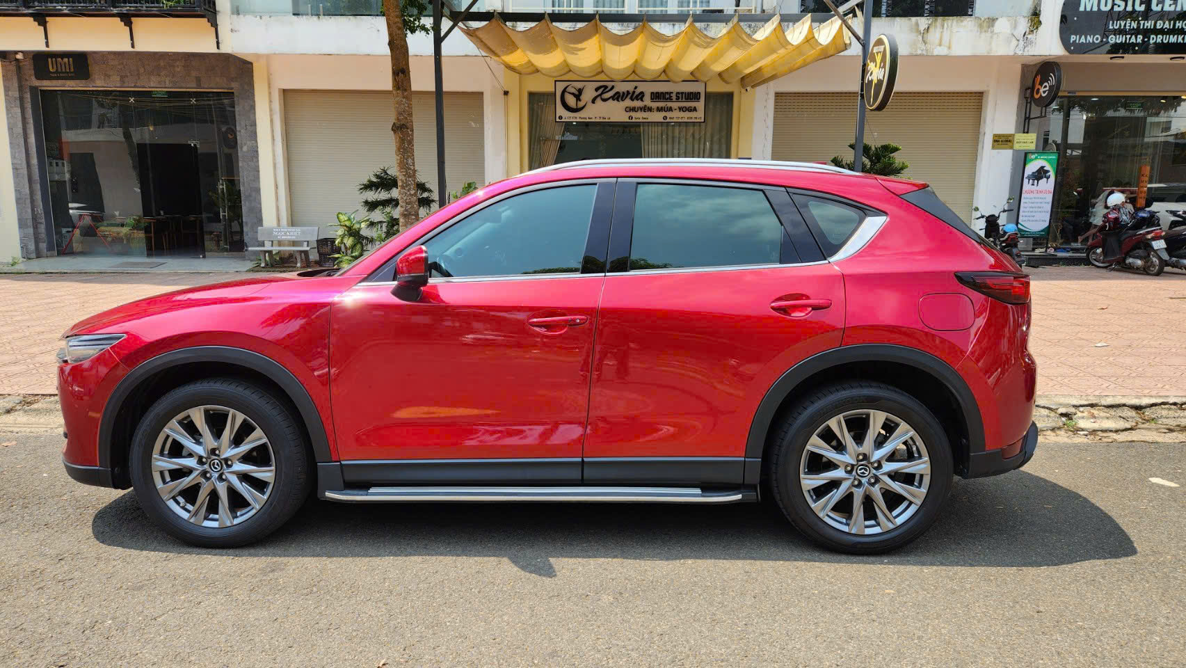 Cần bán xe CX5 Mazda phiên bản cao cấp nhất Signature Premium, động cơ 2.5, 2 cầu AWD, thêm chế độ Sport.