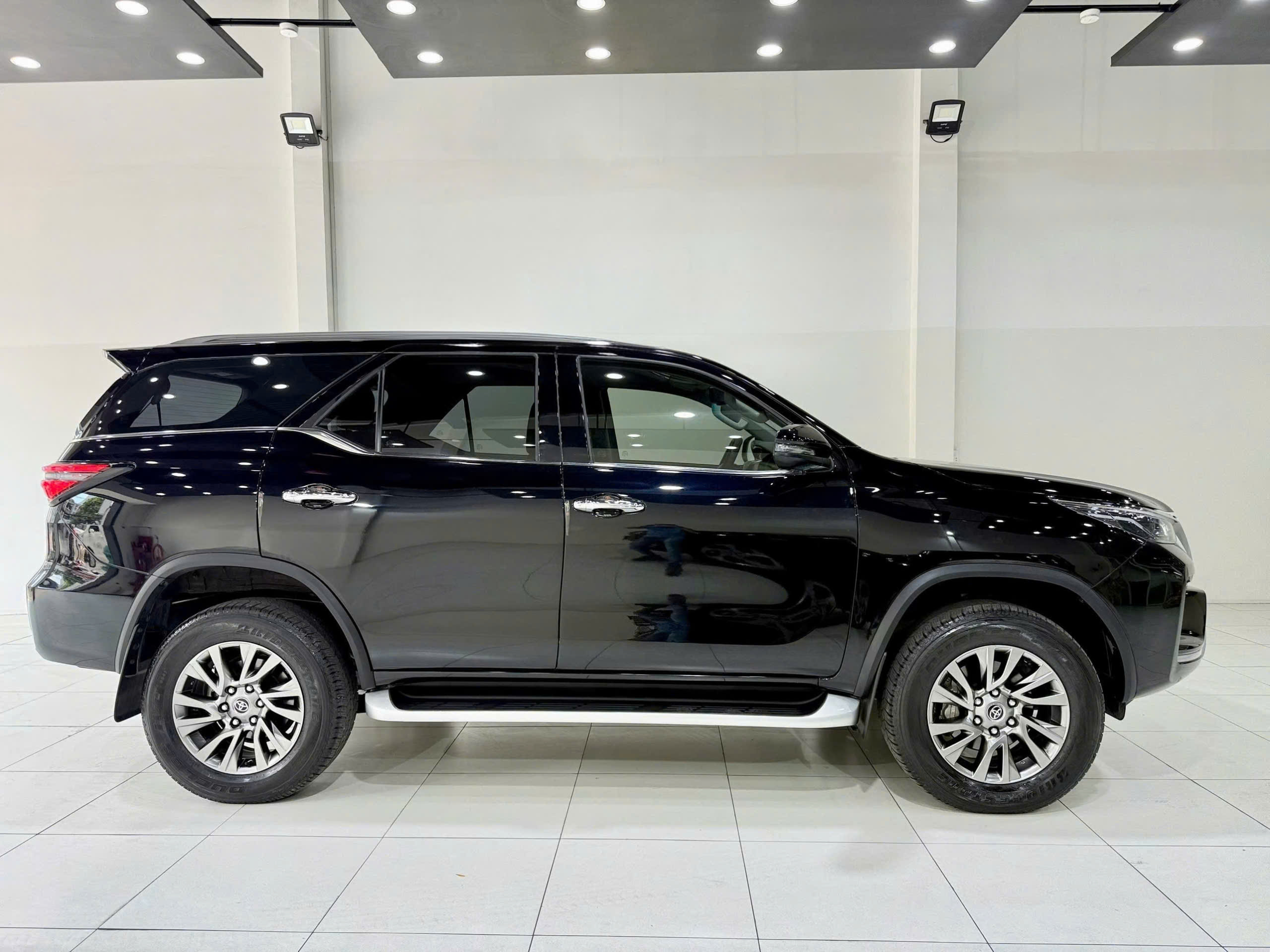 Toyota Fortuner 2.7l 4x4 AT – 2022