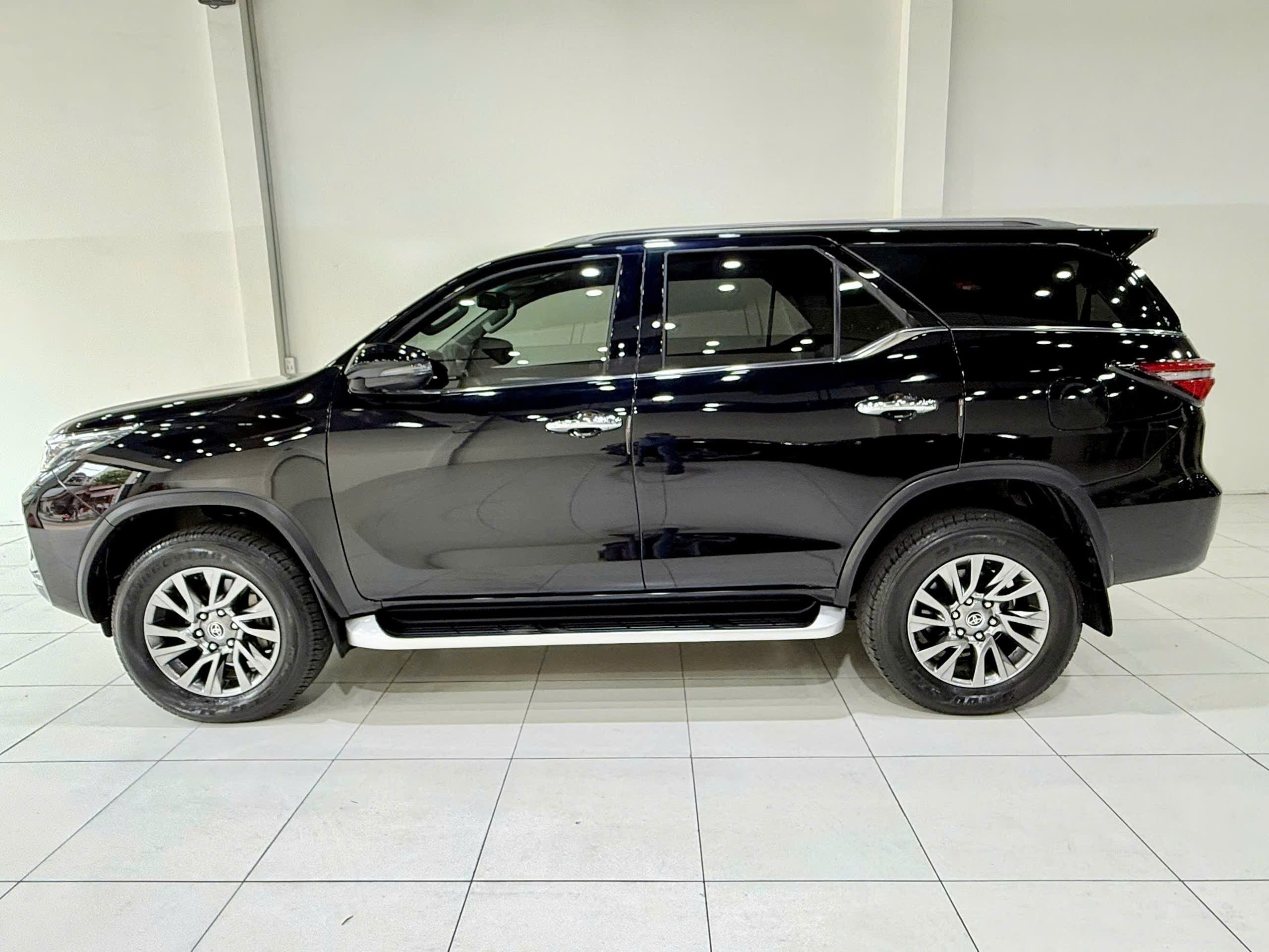 Toyota Fortuner 2.7l 4x4 AT – 2022