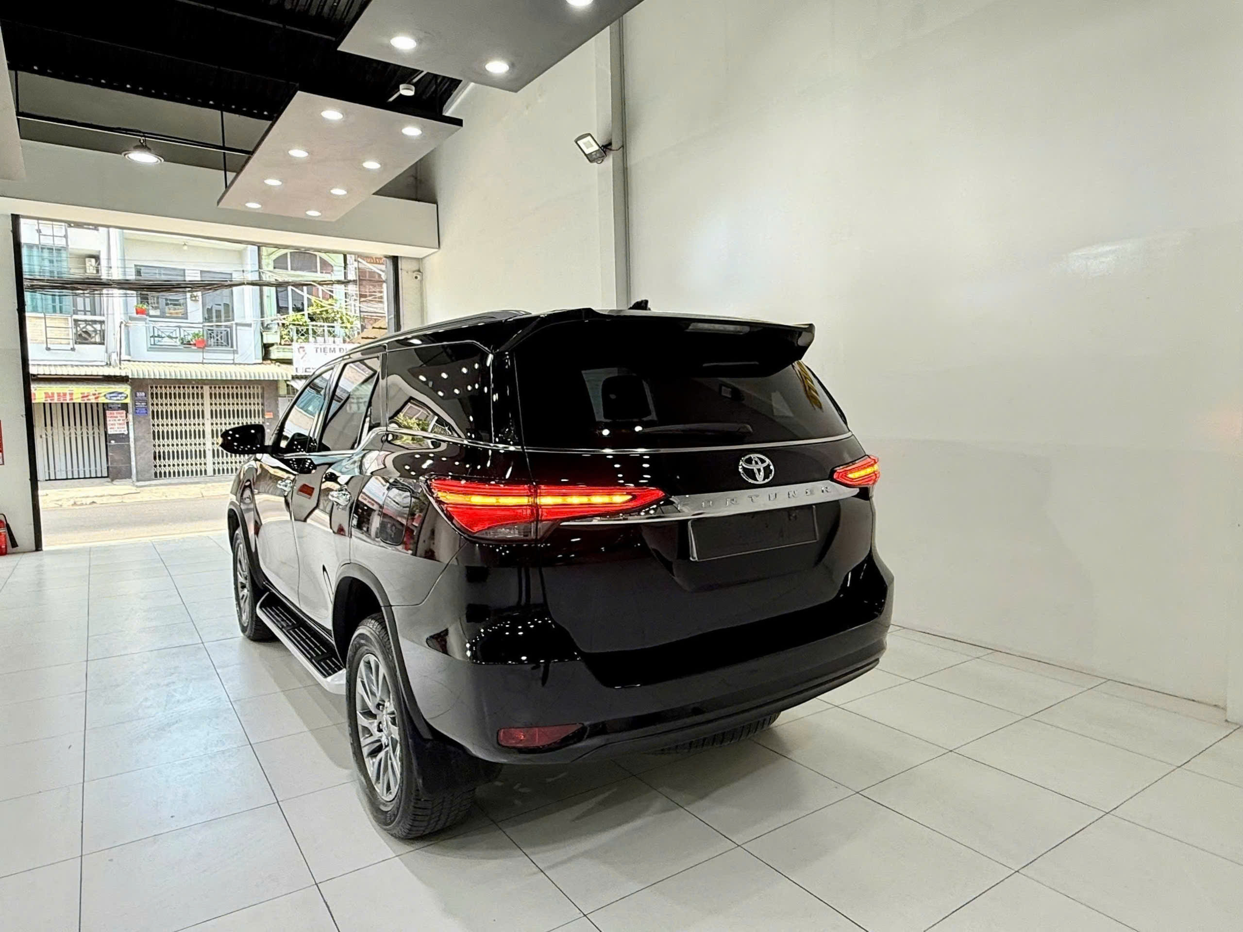 Toyota Fortuner 2.7l 4x4 AT – 2022